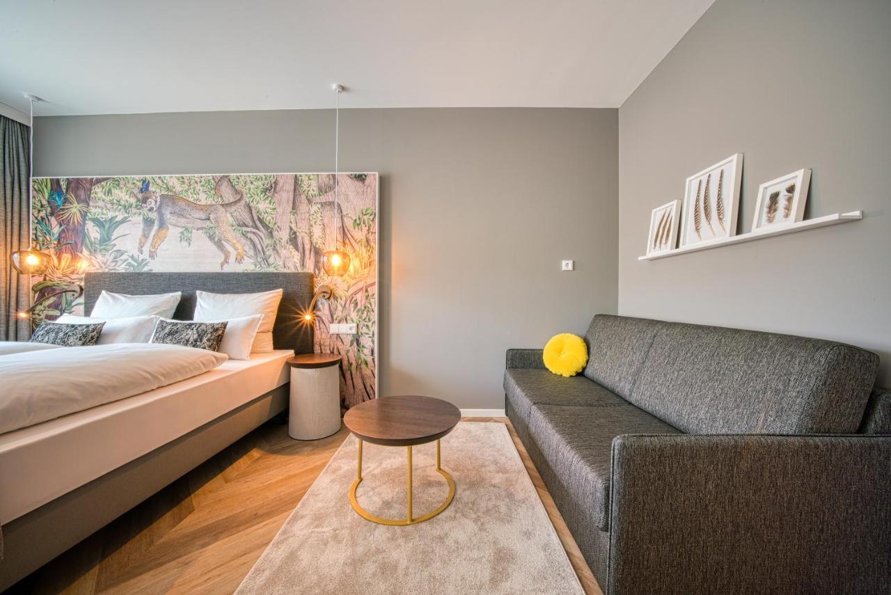 NinetyNine Amsterdam Airport Hotel Hoofddorp Buitenkant foto